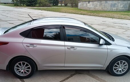 Hyundai Solaris II рестайлинг, 2017 год, 1 180 000 рублей, 6 фотография