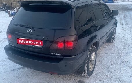 Toyota Harrier, 1999 год, 930 000 рублей, 5 фотография