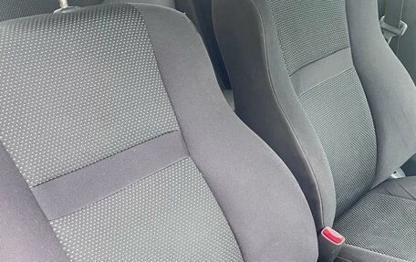Toyota Vitz, 2001 год, 440 000 рублей, 11 фотография