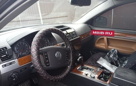 Volkswagen Touareg III, 2005 год, 700 000 рублей, 4 фотография
