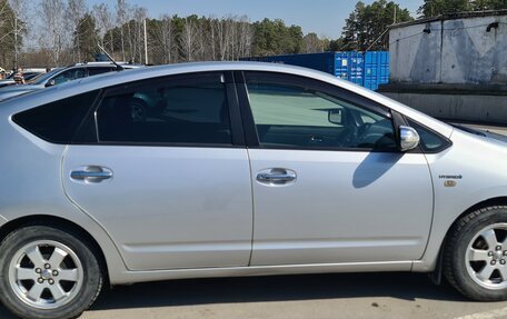 Toyota Prius, 2008 год, 780 000 рублей, 10 фотография