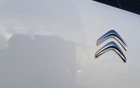 Citroen C4 II рестайлинг, 2012 год, 699 999 рублей, 2 фотография