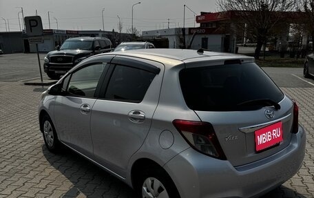Toyota Vitz, 2013 год, 680 000 рублей, 5 фотография