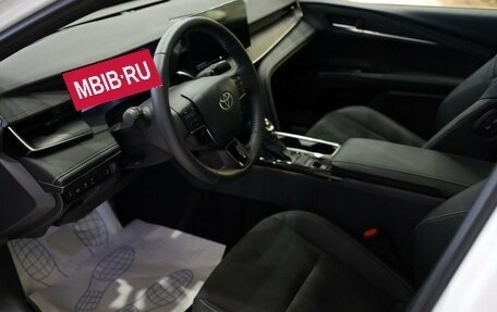 Toyota Camry, 2024 год, 4 650 000 рублей, 17 фотография