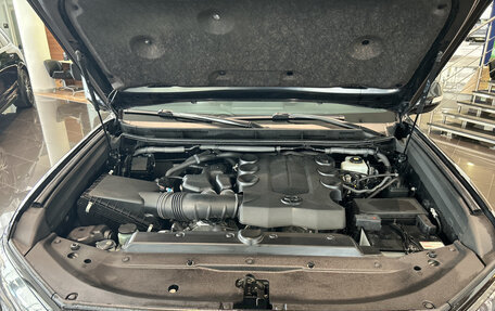 Toyota Land Cruiser Prado 150 рестайлинг 2, 2021 год, 7 139 000 рублей, 11 фотография