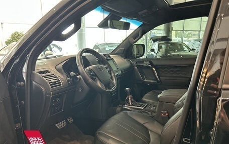 Toyota Land Cruiser Prado 150 рестайлинг 2, 2021 год, 7 139 000 рублей, 20 фотография