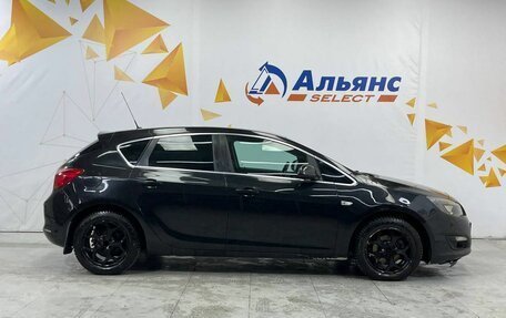 Opel Astra J, 2014 год, 715 000 рублей, 2 фотография