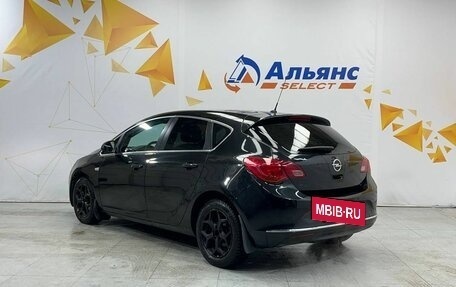 Opel Astra J, 2014 год, 715 000 рублей, 5 фотография