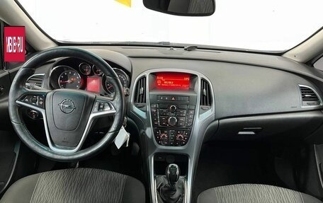 Opel Astra J, 2014 год, 715 000 рублей, 9 фотография