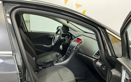 Opel Astra J, 2014 год, 715 000 рублей, 26 фотография
