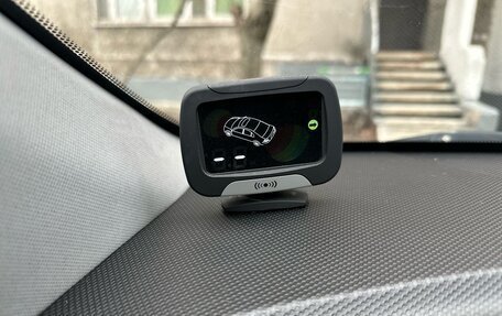 Hyundai Solaris II рестайлинг, 2014 год, 3 фотография