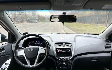 Hyundai Solaris II рестайлинг, 2014 год, 5 фотография