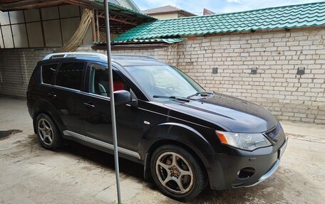Mitsubishi Outlander III рестайлинг 3, 2007 год, 1 300 000 рублей, 4 фотография