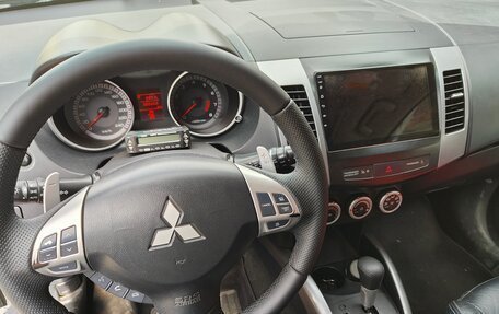 Mitsubishi Outlander III рестайлинг 3, 2007 год, 1 300 000 рублей, 9 фотография