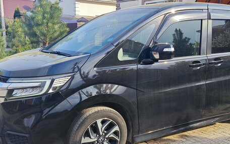 Honda Stepwgn IV, 2018 год, 2 550 000 рублей, 5 фотография