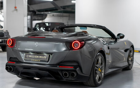 Ferrari Portofino, 2019 год, 19 000 000 рублей, 13 фотография