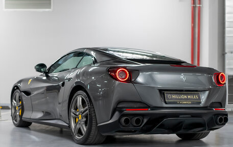 Ferrari Portofino, 2019 год, 19 000 000 рублей, 17 фотография