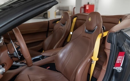 Ferrari Portofino, 2019 год, 19 000 000 рублей, 22 фотография