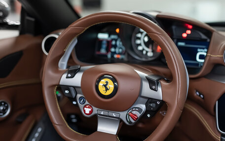 Ferrari Portofino, 2019 год, 19 000 000 рублей, 33 фотография