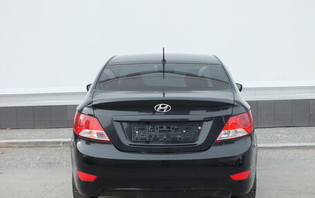 Hyundai Solaris II рестайлинг, 2011 год, 599 000 рублей, 4 фотография