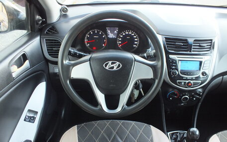 Hyundai Solaris II рестайлинг, 2011 год, 599 000 рублей, 10 фотография