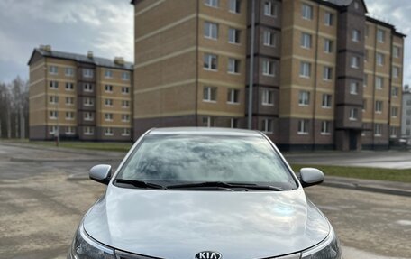 KIA Rio III рестайлинг, 2017 год, 910 000 рублей, 5 фотография