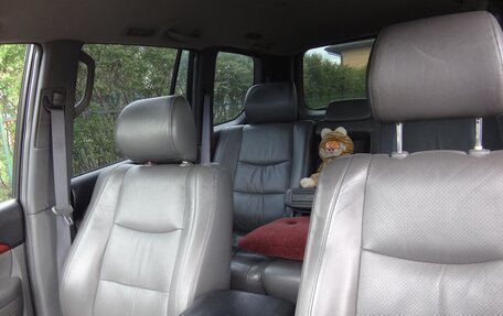 Toyota Land Cruiser Prado 120 рестайлинг, 2007 год, 1 999 000 рублей, 14 фотография