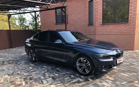 BMW 3 серия, 2014 год, 1 300 000 рублей, 13 фотография
