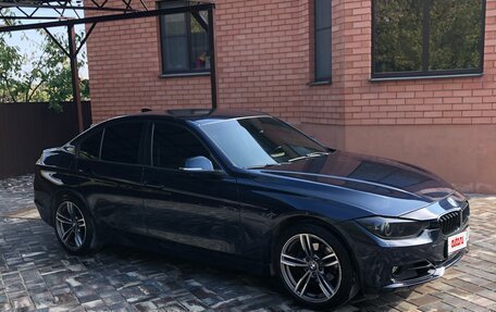 BMW 3 серия, 2014 год, 1 300 000 рублей, 14 фотография