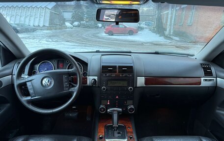 Volkswagen Touareg III, 2005 год, 800 000 рублей, 8 фотография