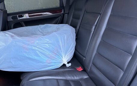 Volkswagen Touareg III, 2005 год, 800 000 рублей, 10 фотография
