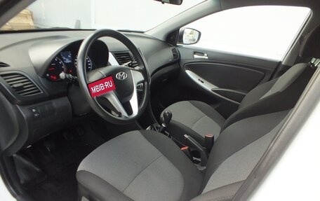 Hyundai Solaris II рестайлинг, 2011 год, 709 000 рублей, 11 фотография
