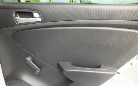 Hyundai Solaris II рестайлинг, 2011 год, 709 000 рублей, 25 фотография
