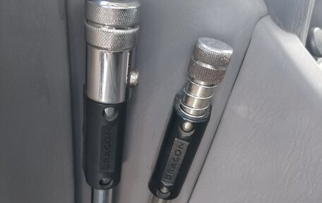 Toyota Land Cruiser 100 рестайлинг 2, 1999 год, 1 705 000 рублей, 12 фотография