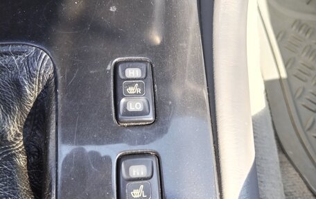 Toyota Land Cruiser 100 рестайлинг 2, 1999 год, 1 705 000 рублей, 16 фотография