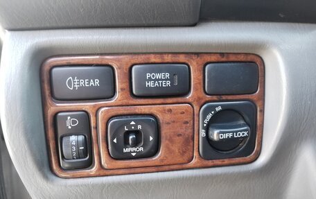 Toyota Land Cruiser 100 рестайлинг 2, 1999 год, 1 705 000 рублей, 14 фотография