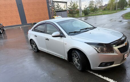 Chevrolet Cruze II, 2012 год, 620 000 рублей, 3 фотография