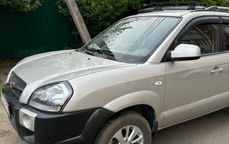 Hyundai Tucson III, 2008 год, 950 000 рублей, 3 фотография