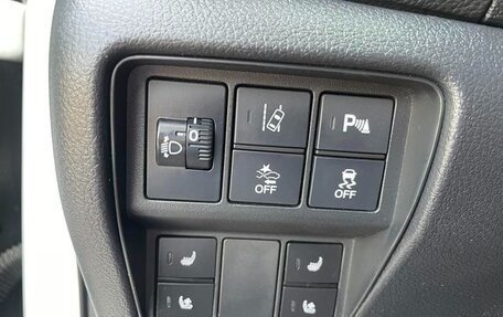 Honda CR-V IV, 2021 год, 2 430 000 рублей, 16 фотография