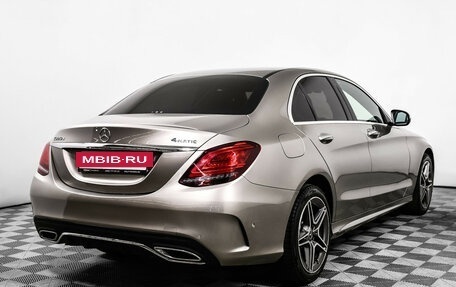 Mercedes-Benz C-Класс, 2018 год, 3 600 000 рублей, 5 фотография