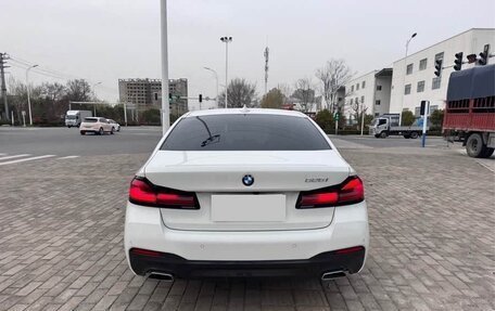 BMW 5 серия, 2022 год, 3 690 000 рублей, 4 фотография
