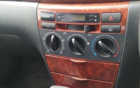 Toyota Corolla, 2004 год, 570 000 рублей, 10 фотография