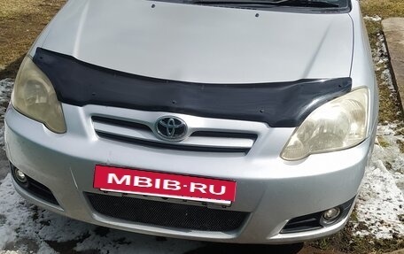 Toyota Corolla, 2004 год, 570 000 рублей, 16 фотография