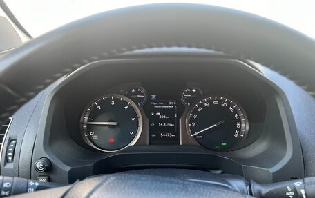 Toyota Land Cruiser Prado 150 рестайлинг 2, 2021 год, 5 600 000 рублей, 3 фотография