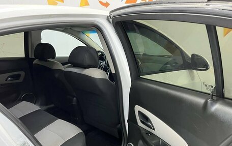 Chevrolet Cruze II, 2013 год, 820 000 рублей, 17 фотография