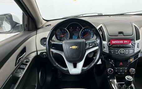 Chevrolet Cruze II, 2013 год, 820 000 рублей, 10 фотография
