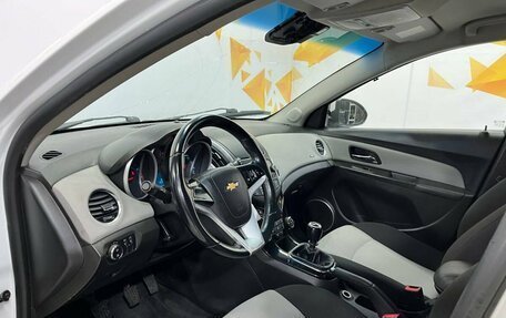 Chevrolet Cruze II, 2013 год, 820 000 рублей, 23 фотография