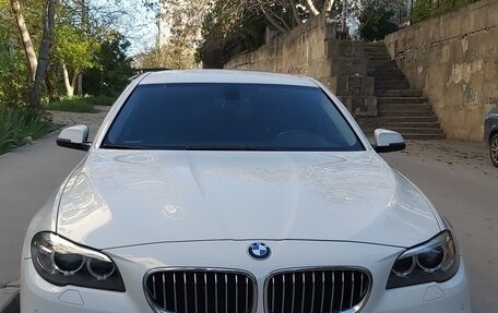 BMW 5 серия, 2015 год, 2 850 000 рублей, 2 фотография