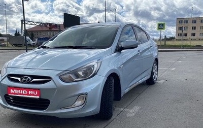 Hyundai Solaris II рестайлинг, 2011 год, 690 000 рублей, 1 фотография