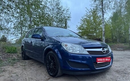 Opel Astra H, 2007 год, 560 000 рублей, 1 фотография
